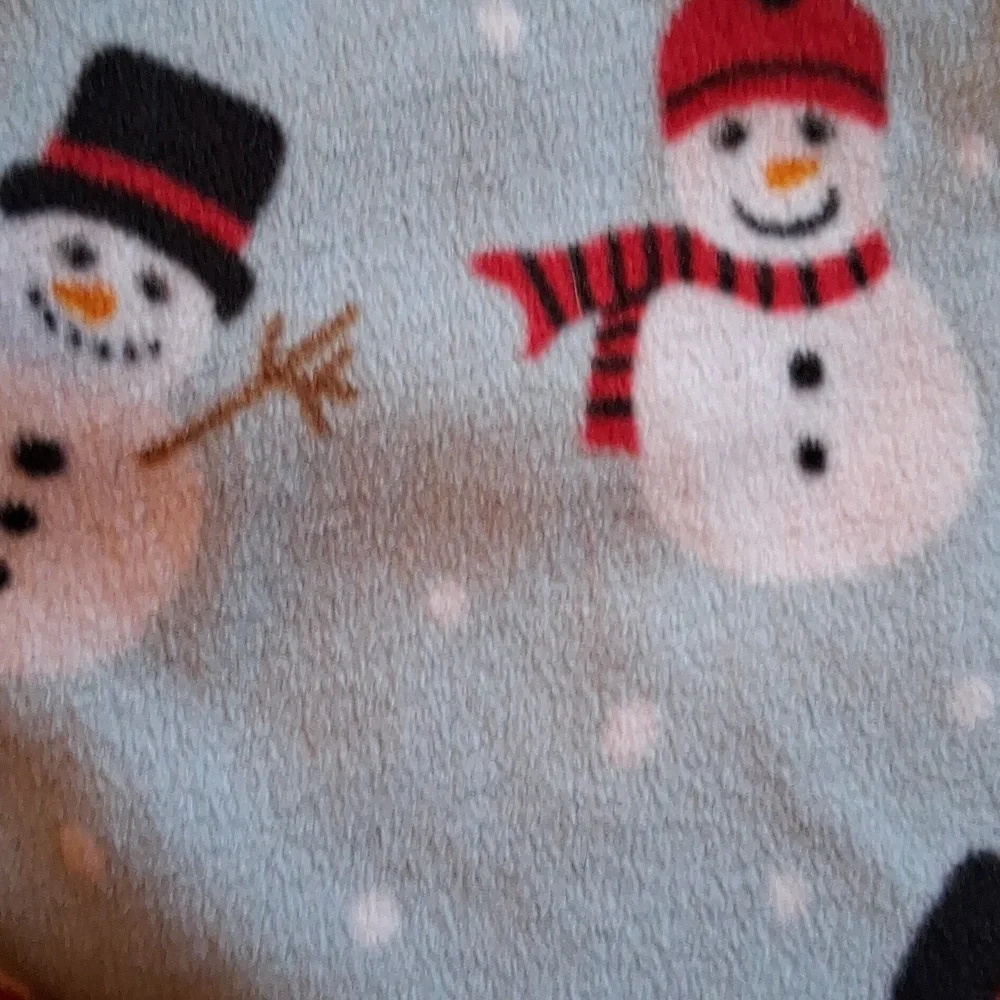 Snowman/polka dot reversable baby blanket/throw with Cut Fringe